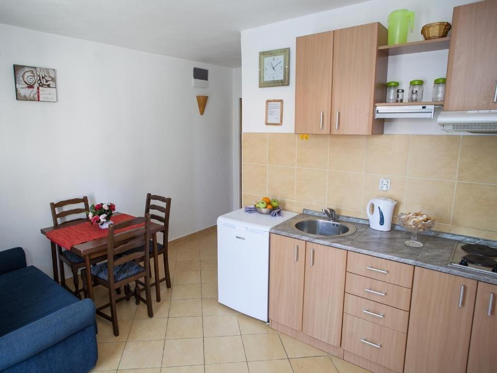 Daria Apartments Kotor Rum bild